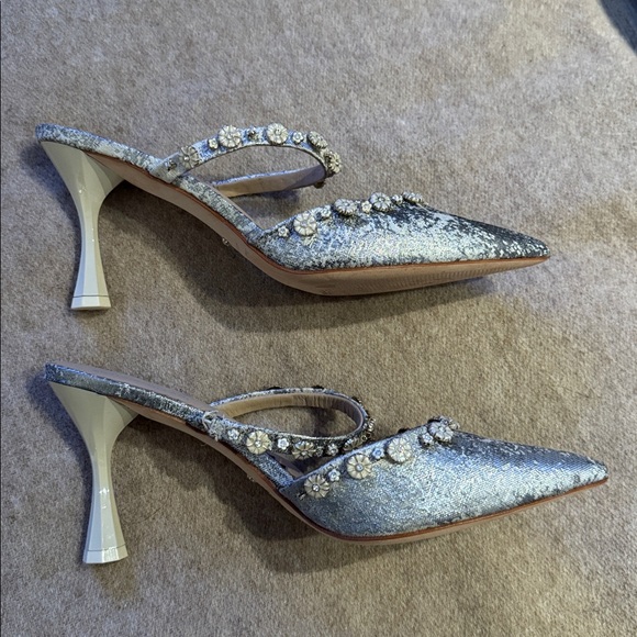 Antonio Melani/Nicola Bathurst Silver Jeweled Pointed-Toe Mule Heels - Picture 3 of 6